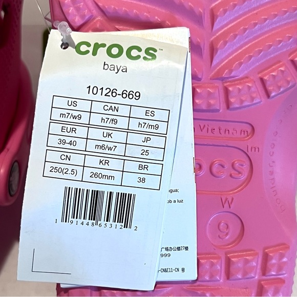 Crocs Baya Clogs & 10-Piece Food Lover Jibbitz Set in Pink Men’s 7/Women’s 9 - Picture 10 of 12